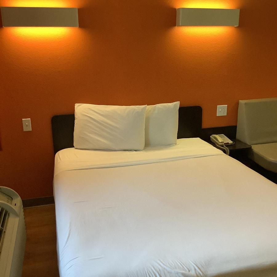 Carlsbad Village Inn מראה חיצוני תמונה