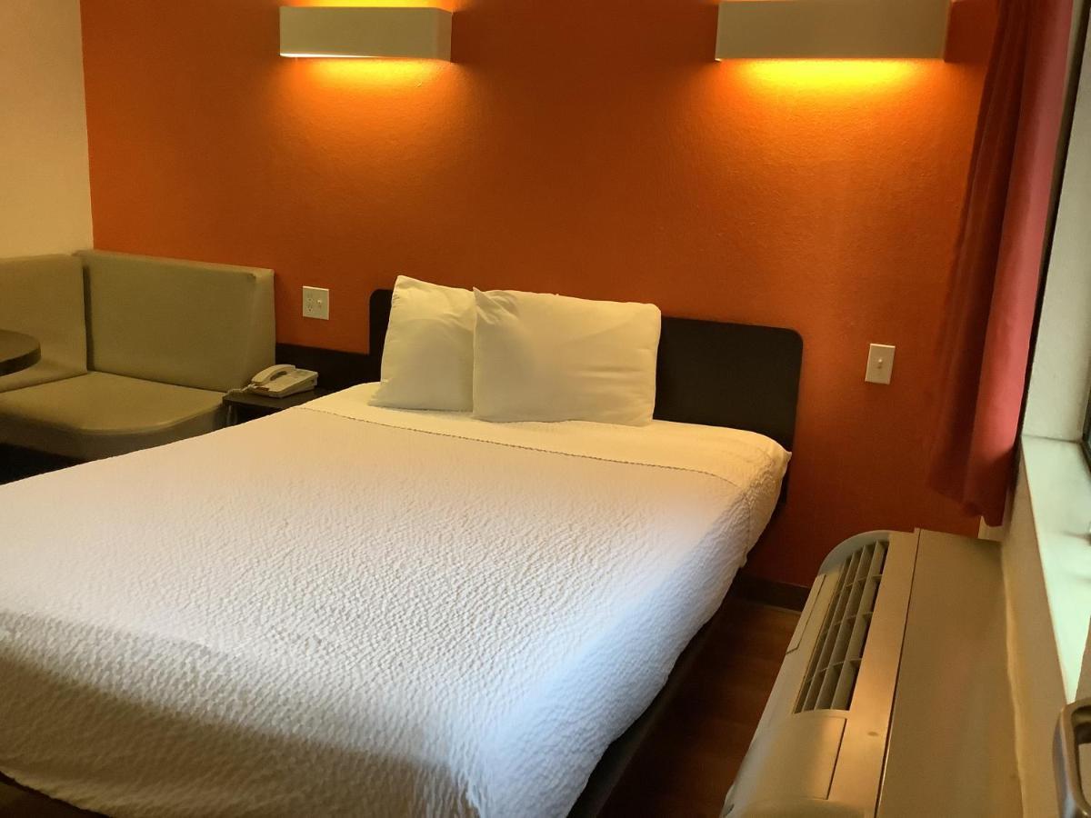 Carlsbad Village Inn מראה חיצוני תמונה